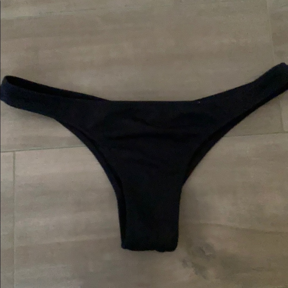Bikini bottoms